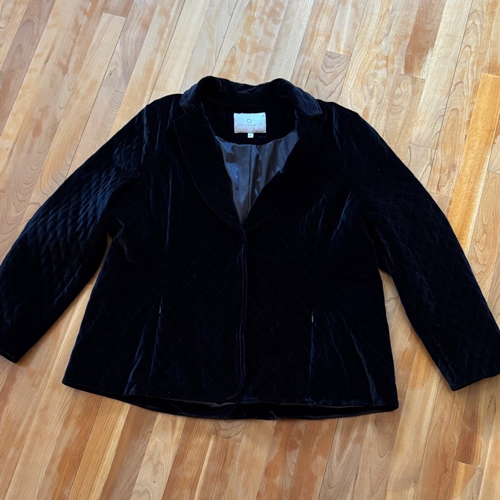 Anatomie Black Quilted Women's Blazer